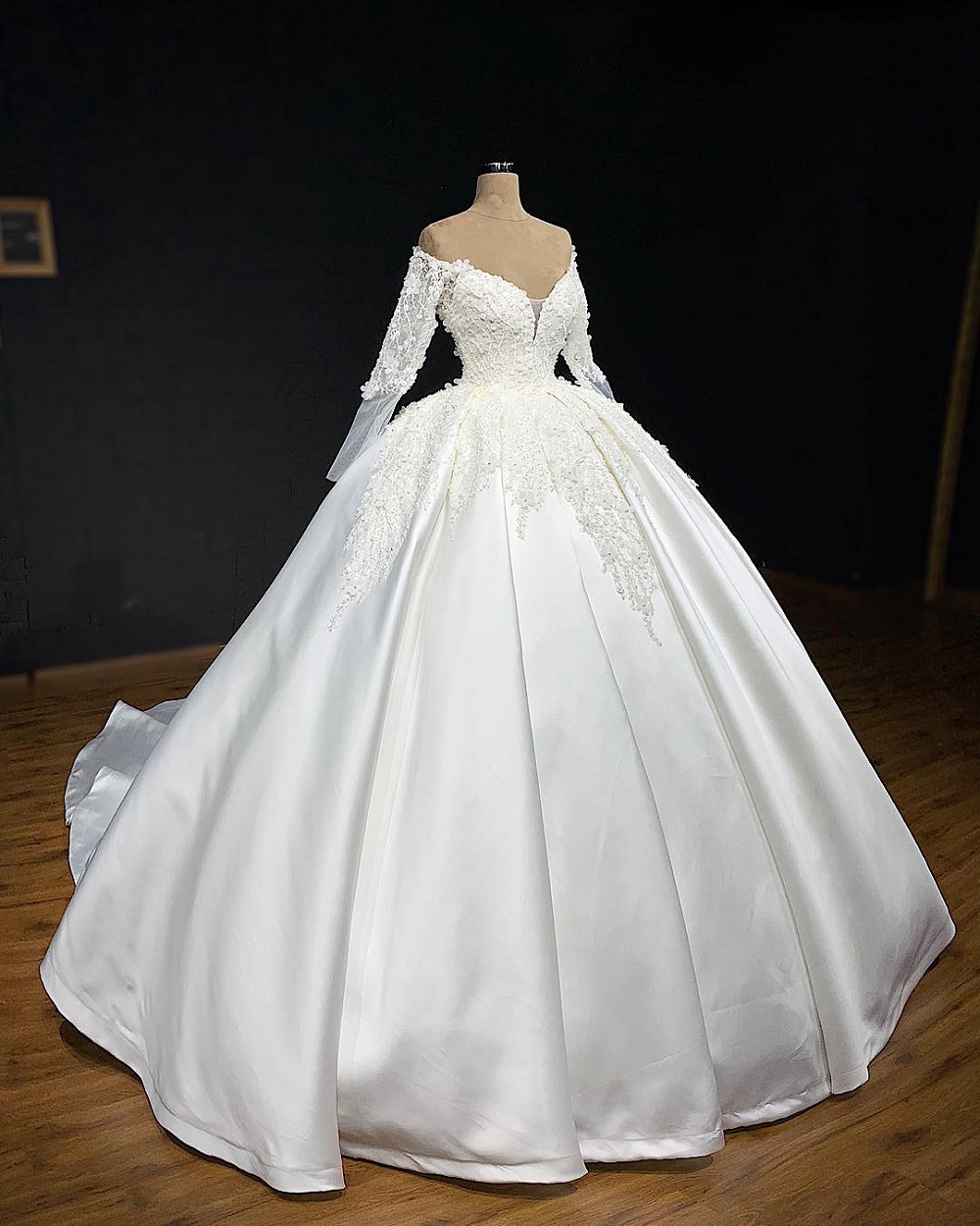 مدل پف دار از انواع لباس عروس